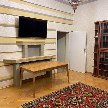 Happy Apartment On Kopernik 30 利沃夫 外观 照片