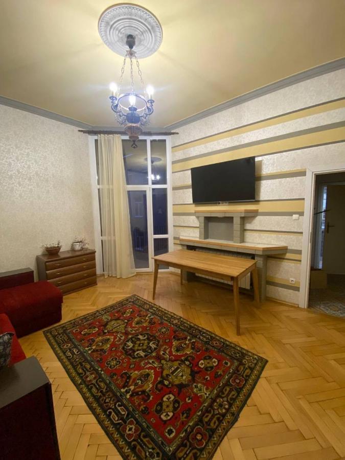 Happy Apartment On Kopernik 30 利沃夫 外观 照片